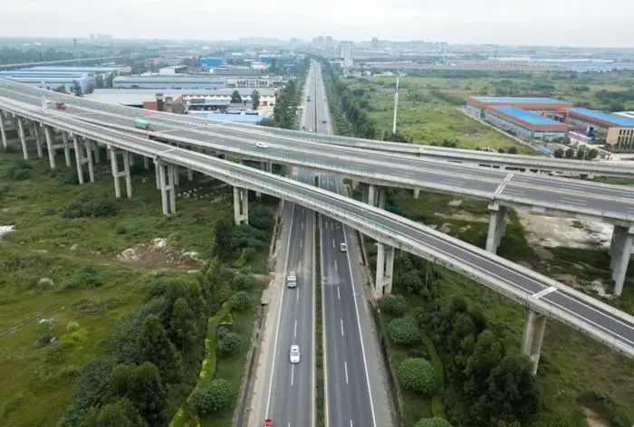 【決戰(zhàn)四季度】舊路煥新顏！這條路預(yù)計(jì)明年1月完成修復(fù)！